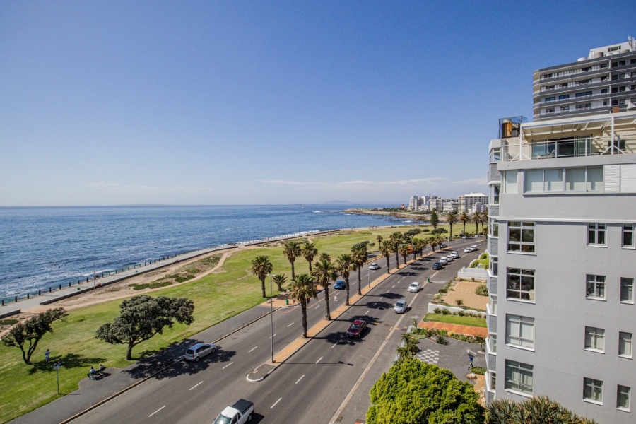 To Let 4 Bedroom Property for Rent in Sea Point Western Cape